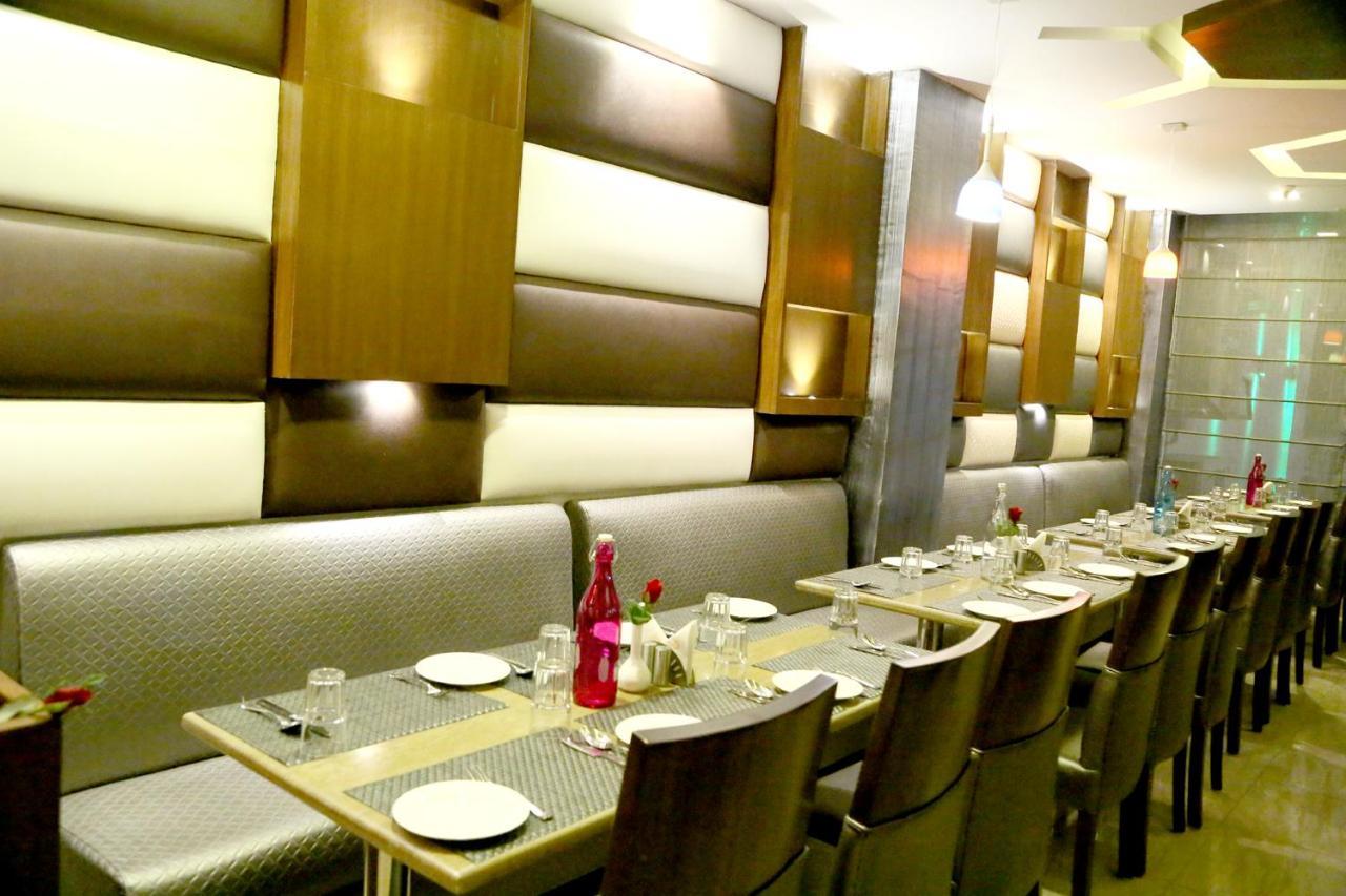 Hotel S C Residency Zirakpur Exterior foto